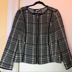 Jones New York Sz. 14 Black and White Blazer